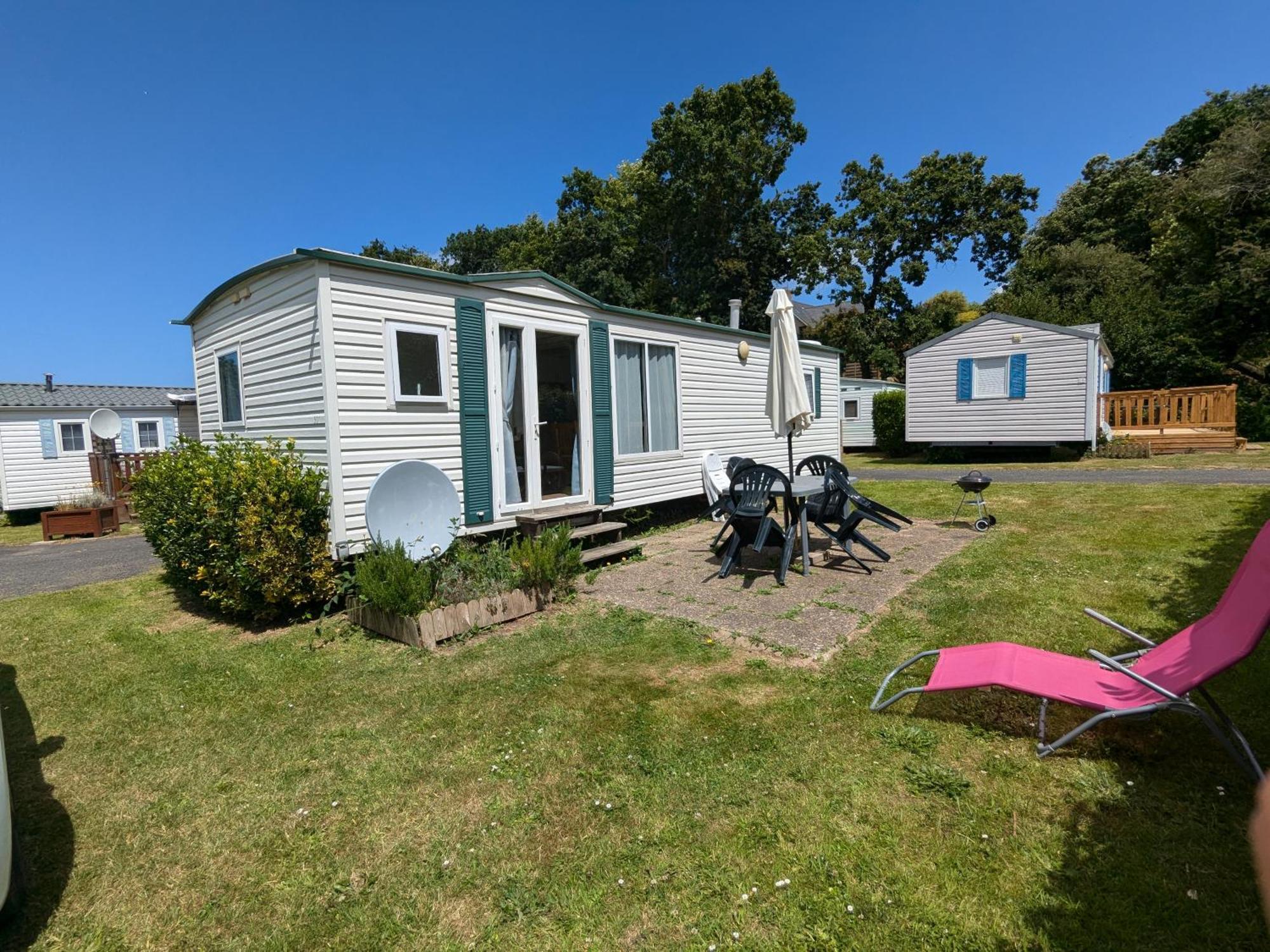 Grand Mobilhome 4 Pers 2025 - Granit Rose - Piscine Kermaria-Sulard Exteriör bild